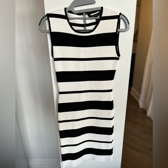 NWOT. Small BCBG maxazria black and white bandage dress. - Picture 2 of 8